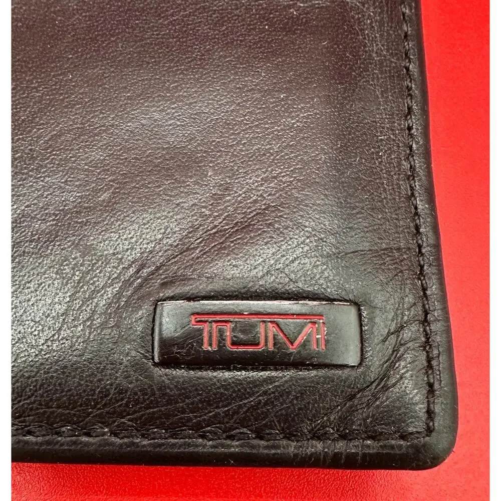 Tumi Men's Black Soft Leather Bi Fold Card Holder Wallet